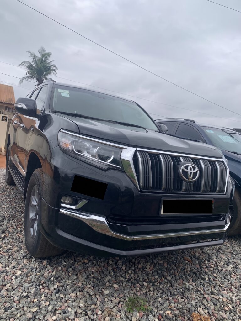 Black Toyota Prado